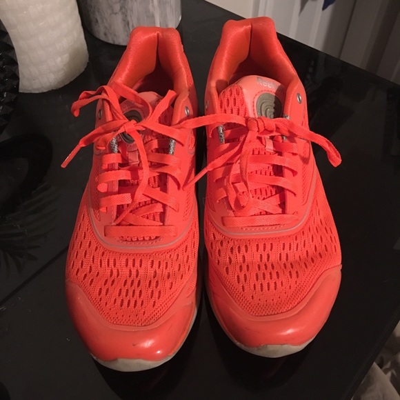 reebok easytone orange